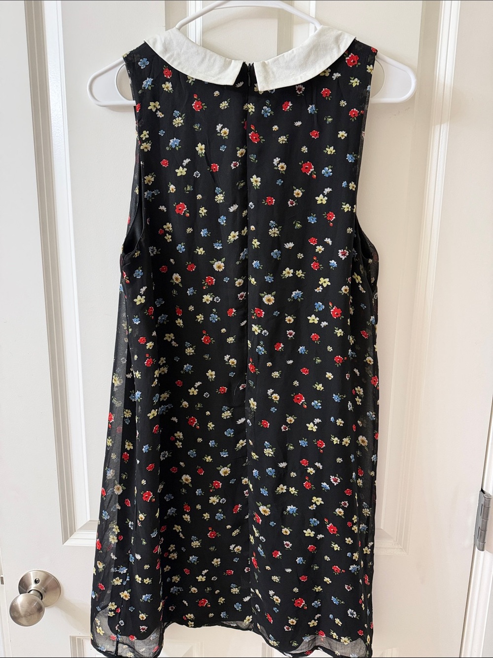 Black Floral Mini Dress with White Peter Pan Collar - Picture 5 of 7